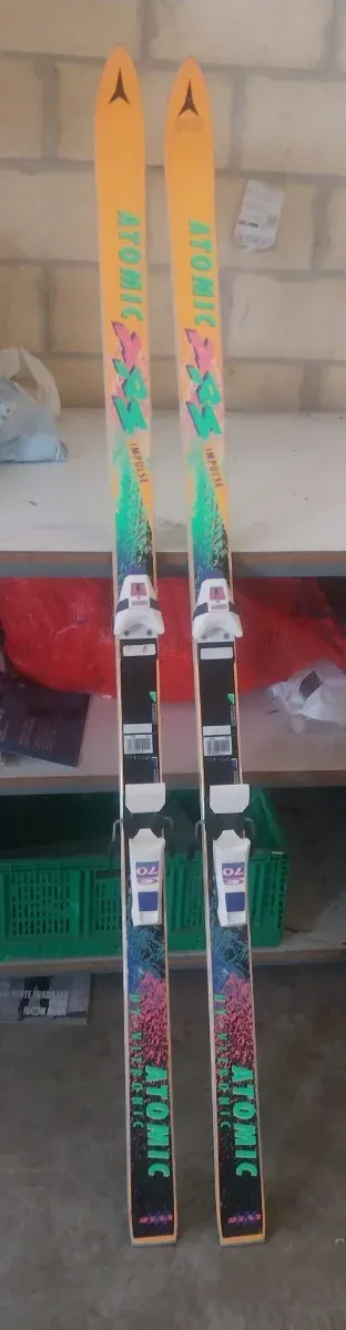 Esquís Atomic 70