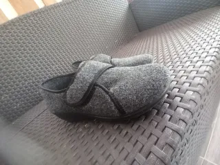 Zapatos de invierno grises