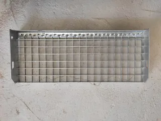 Peldaño de acero 60x30