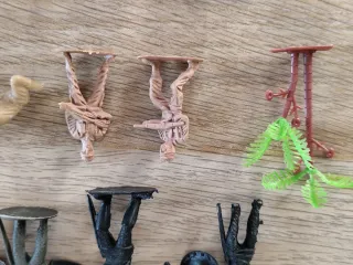 Lote figuras plástico indios vaqueros ejército