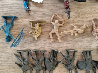Lote figuras plástico indios vaqueros ejército