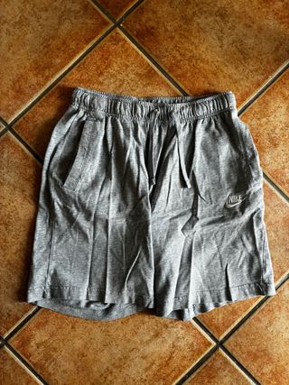 Chándal corto Nike gris Talla S