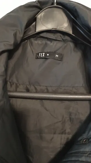 Abrigo acolchado negro mujer