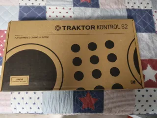 Controladora Traktor Kontrol S2
