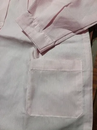 Bata colegio rayas rosas T8 nueva