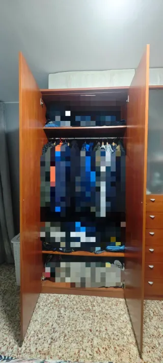 Armario  3 módulos madera y cristal (similar Ikea)