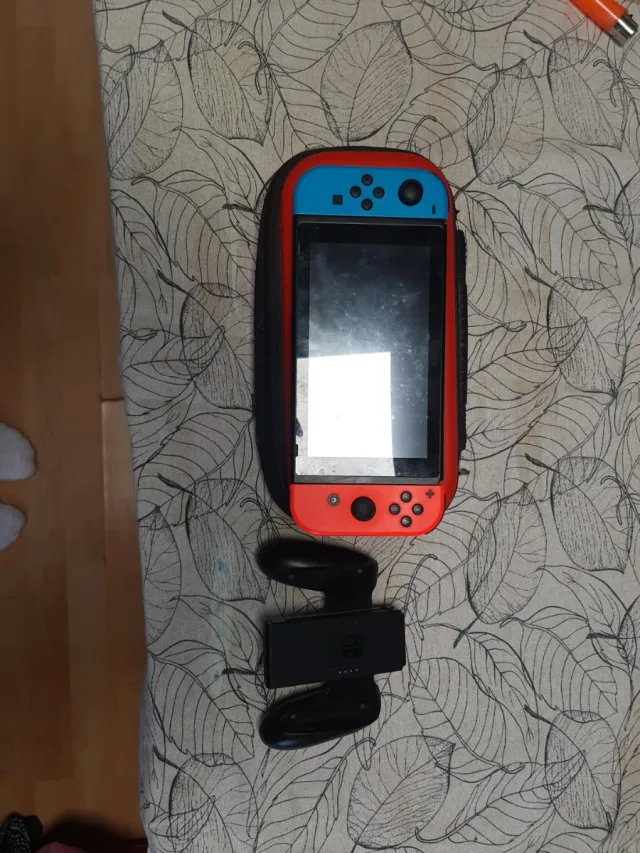 Nintendo Switch Roja y Azul