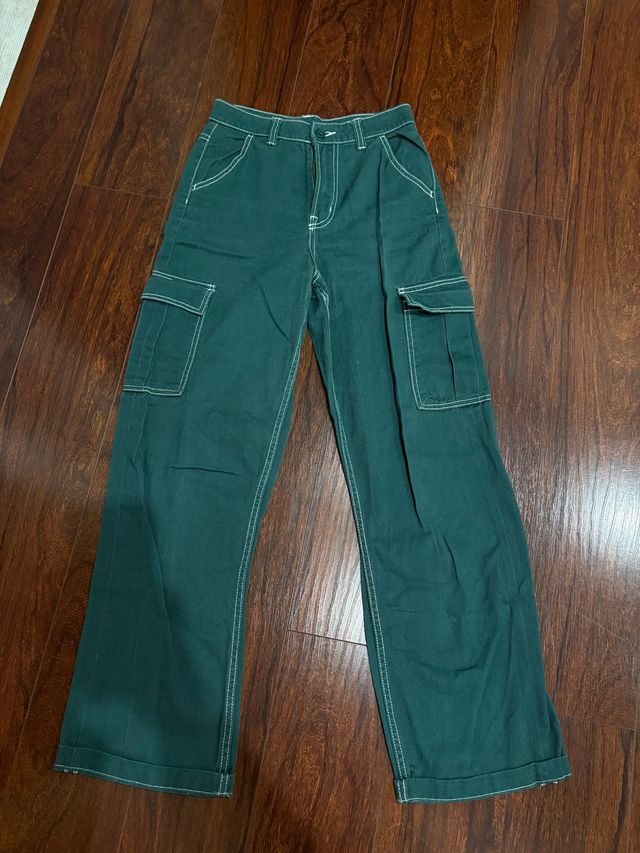 Vaqueros H&M verdes
