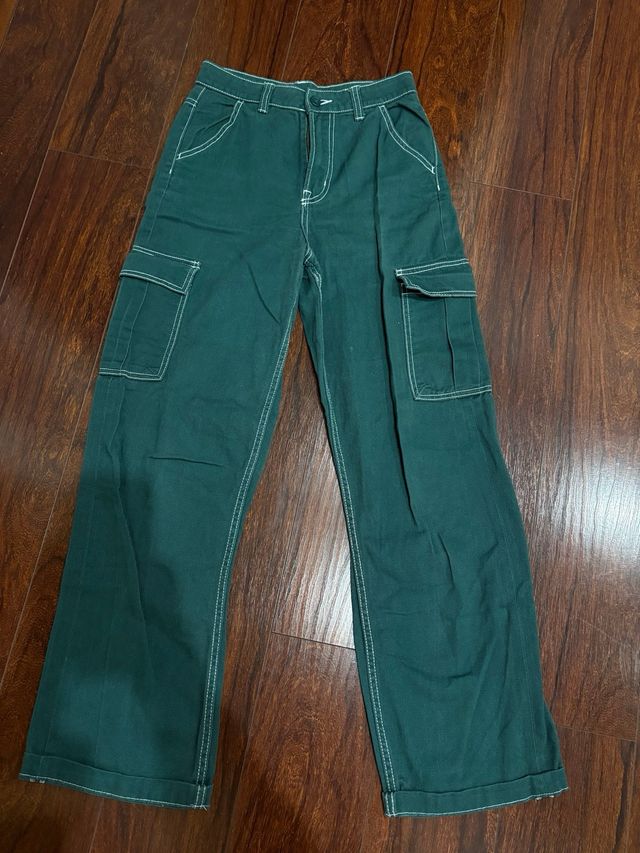 Vaqueros H&M verdes