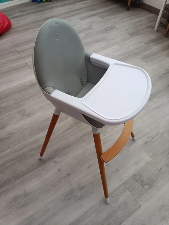 Trona bebé madera y gris