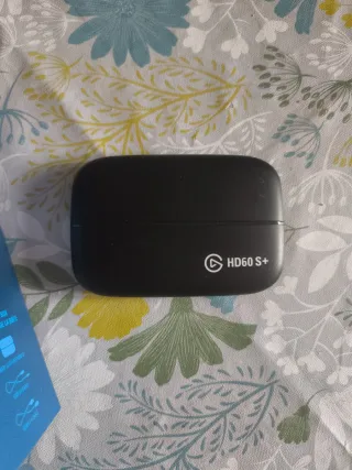 Capturadora vídeo Elgato HD60 S+