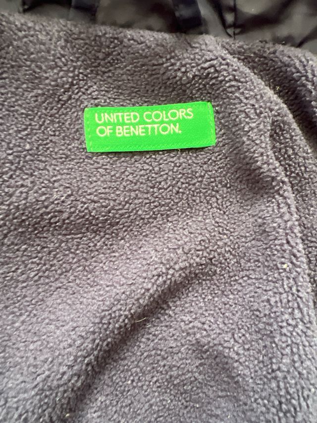 Anorak Benetton azul con capucha forro polar