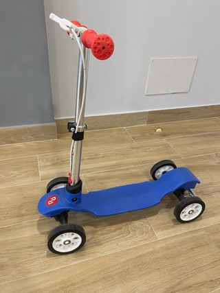 Patinete Roll Run 4 ruedas azul como nuevo