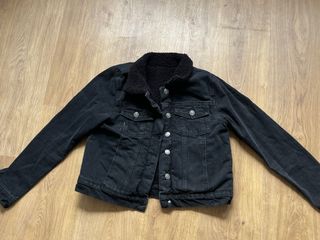Chaqueta vaquera negra con borreguito Talla XS