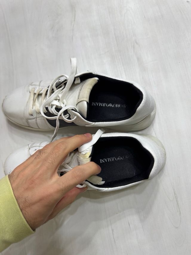 Sneakers Emporio Armani bianche e nere