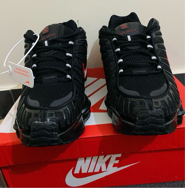 Nike Shox TL Talla 41 Negro/Rojo
