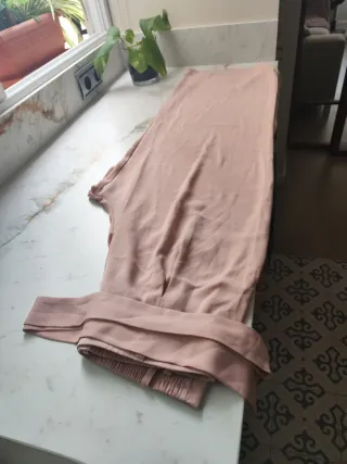 Pantalón rosa palo Stradivarius Talla M