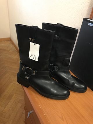 Botín biker Zara