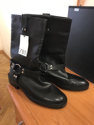 Botín biker Zara