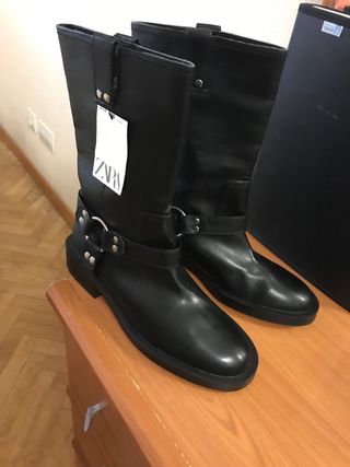 Botín biker Zara