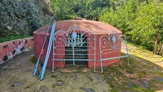 Cama antigua hierro canaria