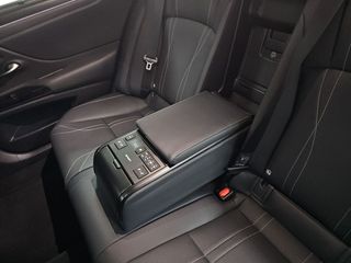 Lexus ES 2.5 300h Luxury