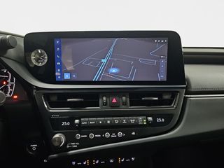 Lexus ES 2.5 300h Luxury