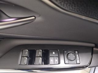 Lexus ES 2.5 300h Luxury