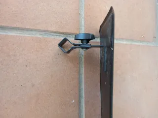 Portamatrículas adaptable