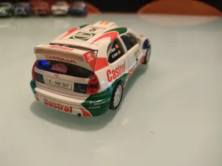 Scalextric Toyota Corolla Carlos Sainz