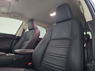 Lexus NX 2.5 300h Premium 2WD