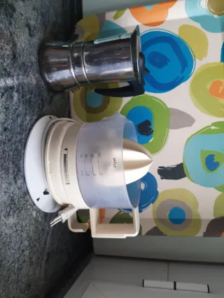 Exprimidor y cafetera italiana