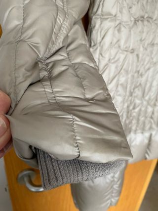 Elegante plumífero acolchado beige Talla XL