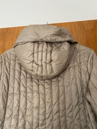 Elegante plumífero acolchado beige Talla XL