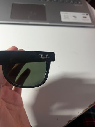 Ray-Ban Newfarer Classic Occhiali da Sole Neri