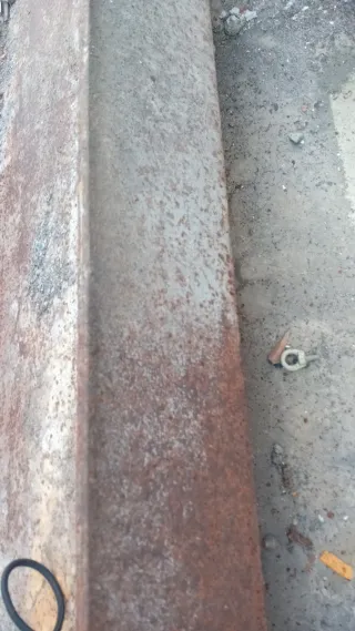 Viga de hierro 5 metros. Materiales de obra