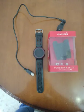 Garmin Forerunner 225 con cargador