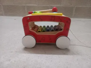 Juego musical Hape madera martillo y xilófono