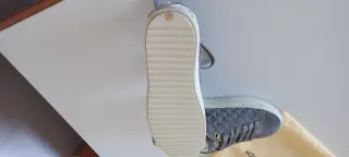 Zapatillas Louis Vuitton Grises y Blancas