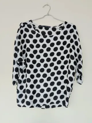 Blusa Zara lunares XS