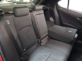 Lexus UX 2.0 250h Business