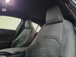Lexus UX 2.0 250h Premium