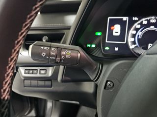 Lexus UX 2.0 250h Premium