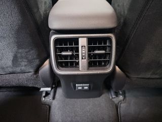 Lexus UX 2.0 250h Premium