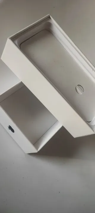 Caja Apple iPhone 11 128 GB