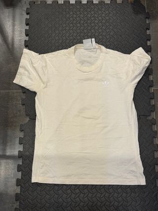 Camiseta Adidas Beige