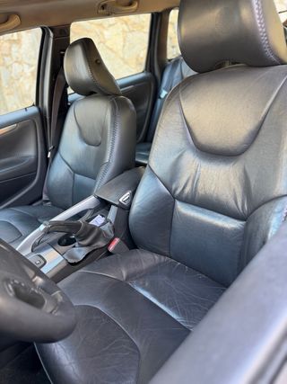 Volvo XC70 2003 Cross country 2.4D