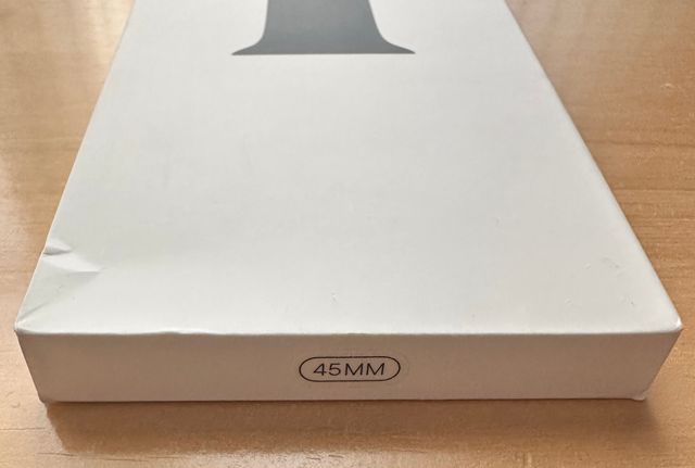 Apple Watch 45mm. Midnight Sport Band