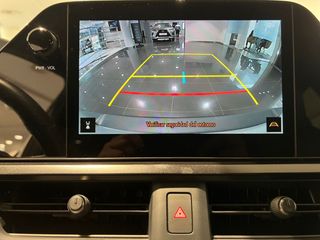 Lexus UX 2.0 250h Premium