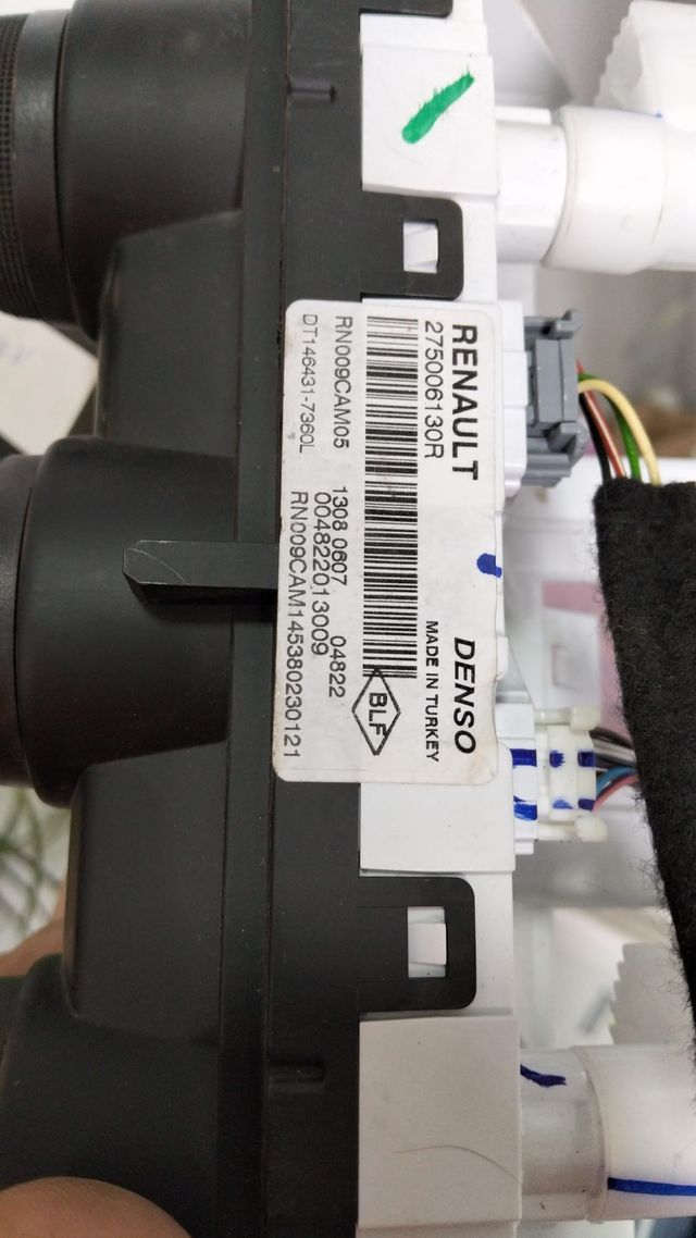 Mando Clima + Marco + Botón Warning 275006130R